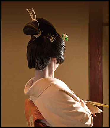 Geisha girls performing traditional dances at a party Photo courtesy of Kanazawa City